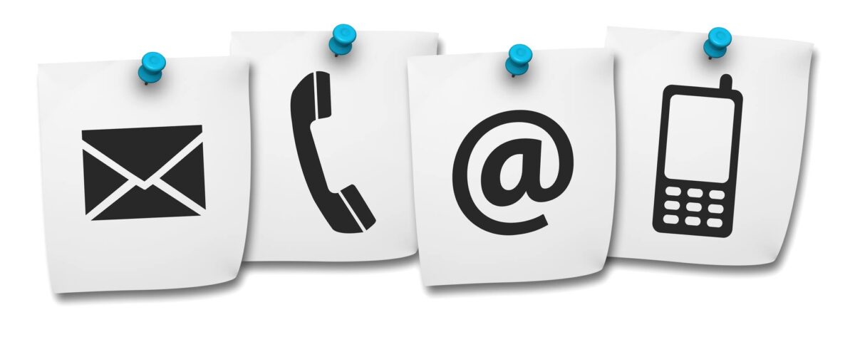 Ikony telefonu i e-mail symbolizujące kontakt.